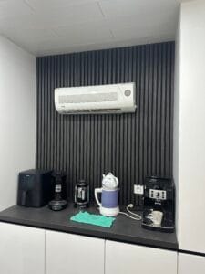 Stopcontacten + Akupanel installatie